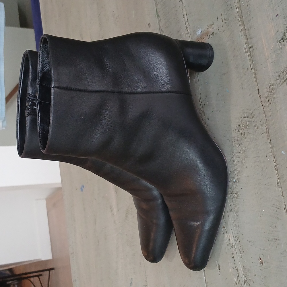 Vince Hilda Ankle Booties